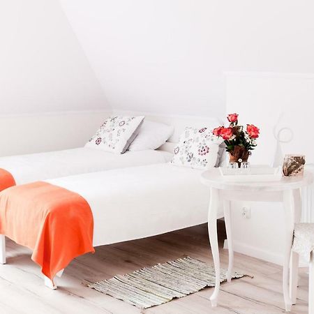 Rezydencja Pod Taborskimi Sosnami Ukta Ngoại thất bức ảnh