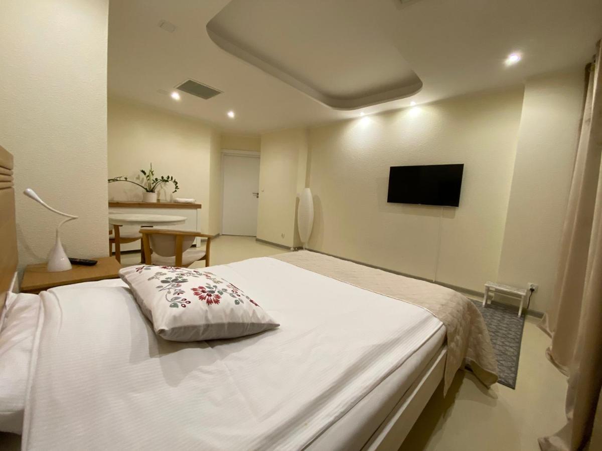 Rezydencja Pod Taborskimi Sosnami Ukta Ngoại thất bức ảnh